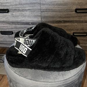 UGG FLUFF YEAH SLIDE - Size 8 Black